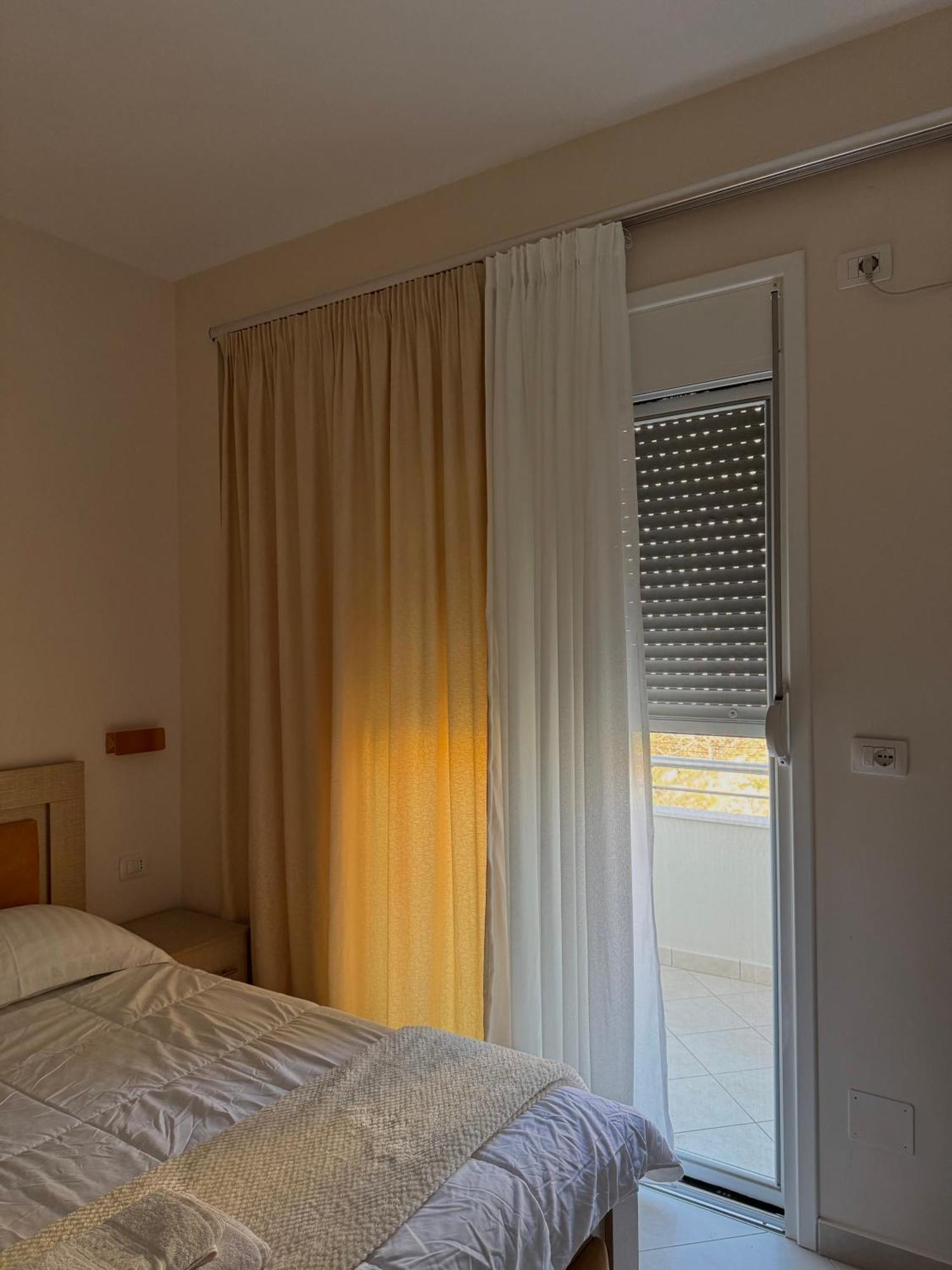 Vila Majola Sarandë 外观 照片