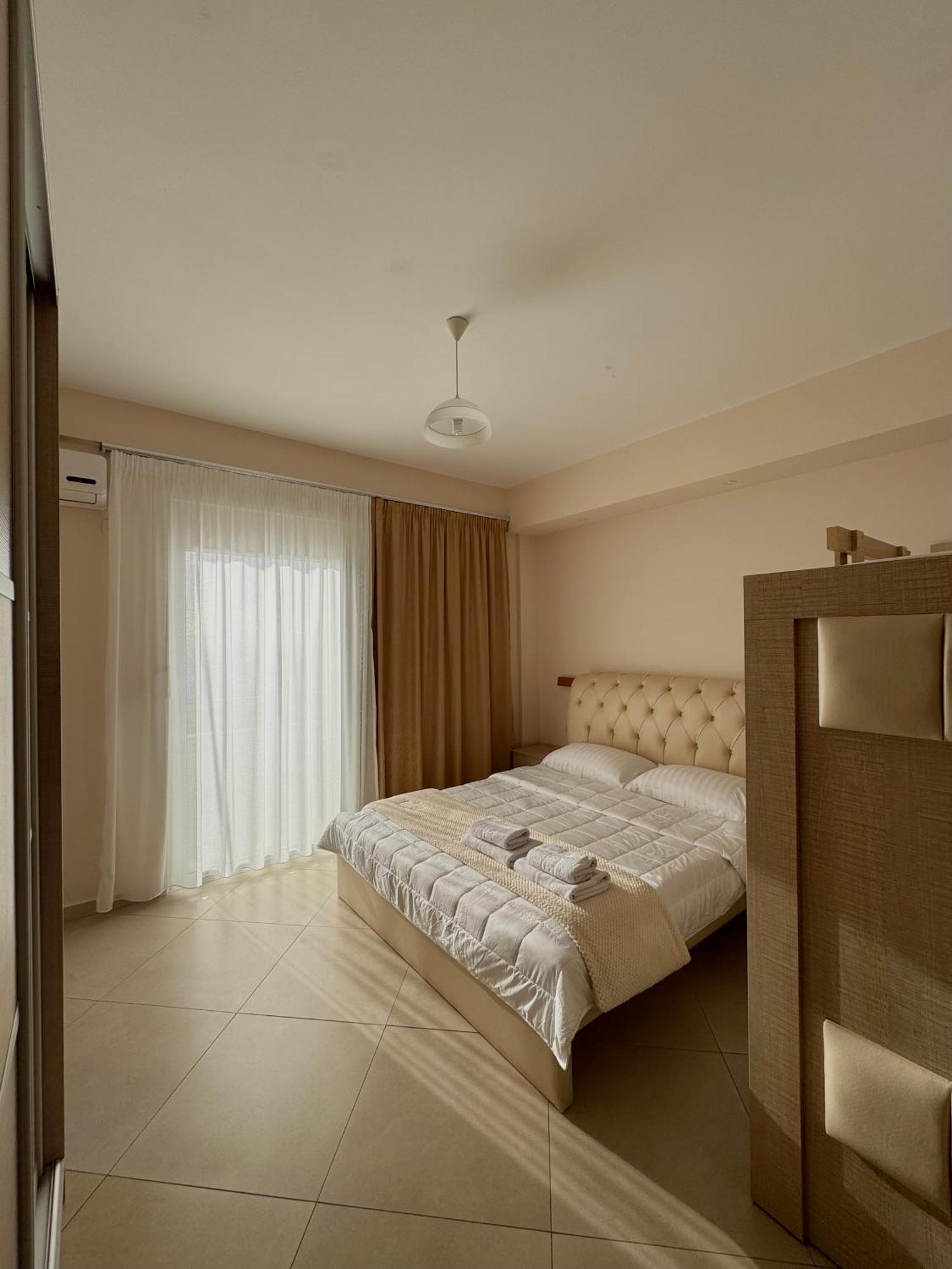 Vila Majola Sarandë 外观 照片