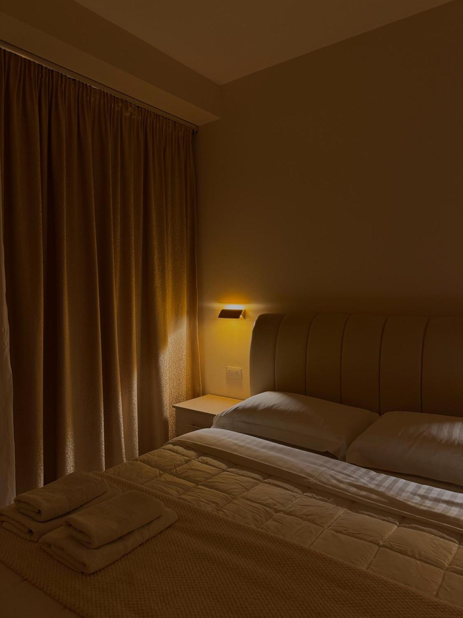 Vila Majola Sarandë 外观 照片