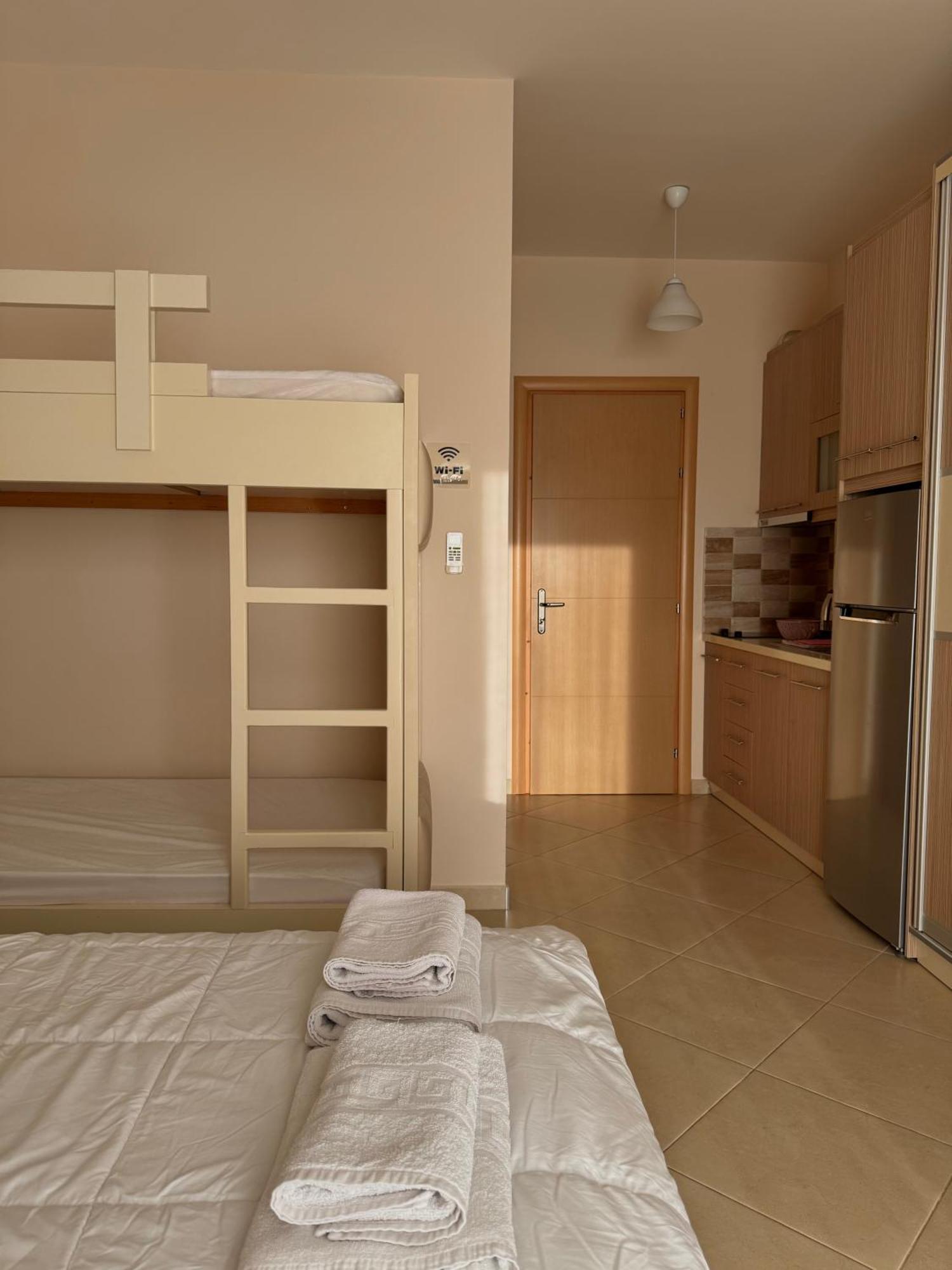 Vila Majola Sarandë 外观 照片